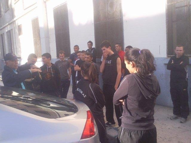 legroupeattentifauproposdugourouviennoiscarlosfernandez0_20101002_1582921849